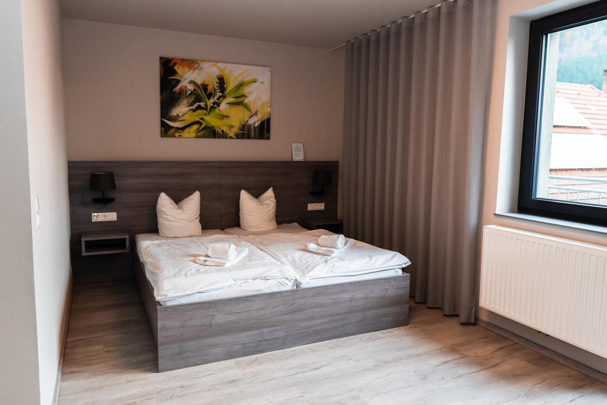 Hotel Zur Schonenburg Schönberg am Kamp Kültér fotó